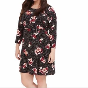 Torrid womens black floral dress